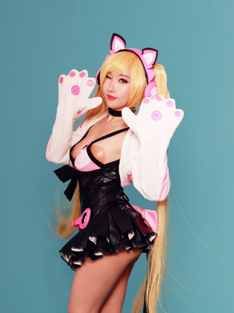 10_Rinnie_Riot_Lucky_Chloe_10