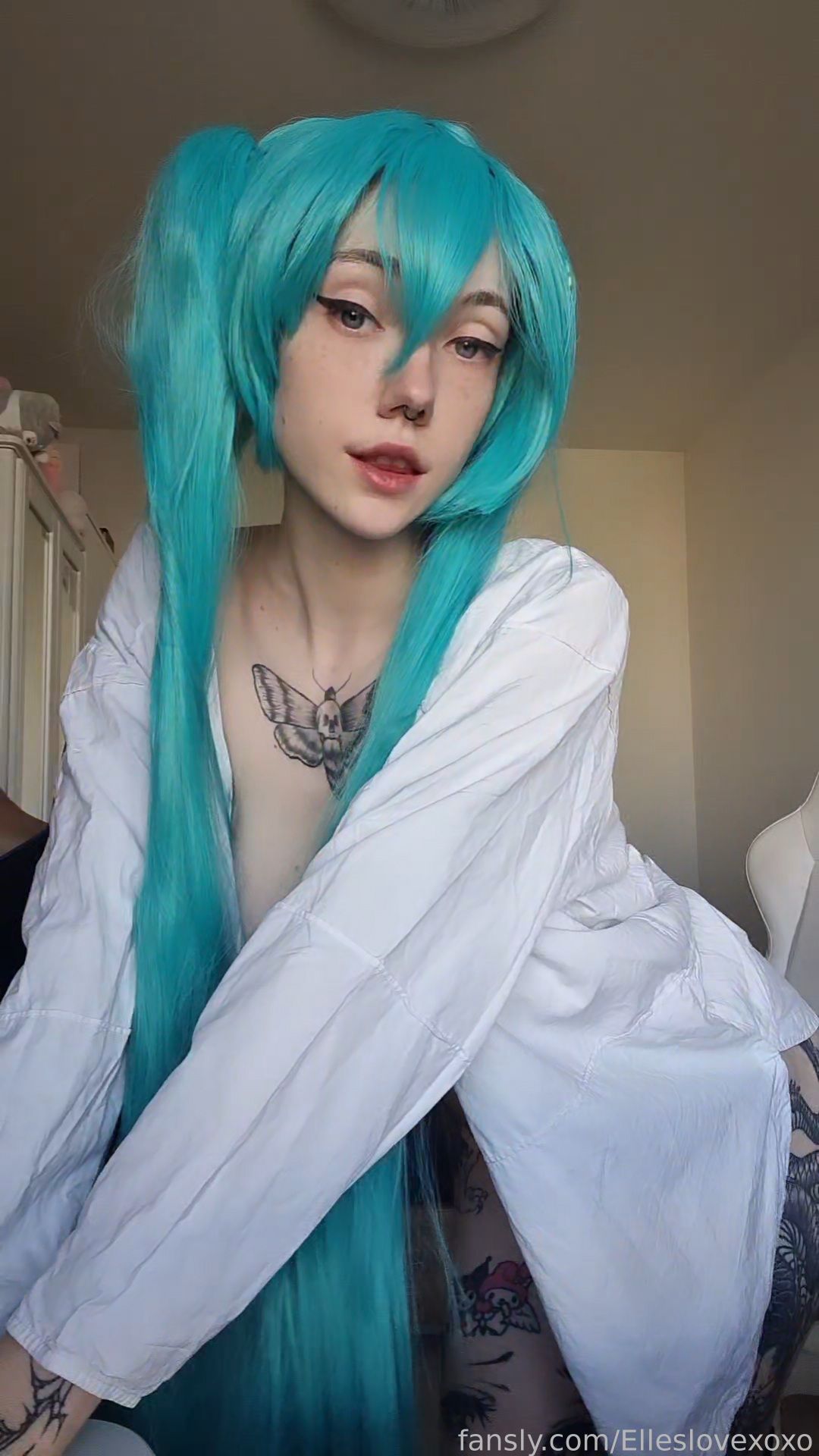 12_Elleslove_Miku_12