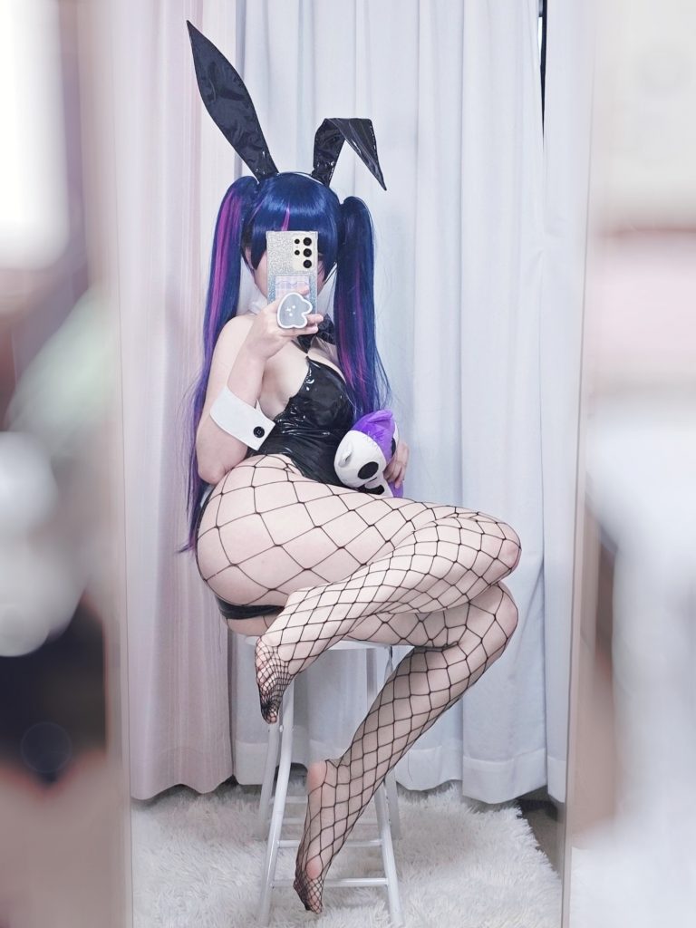 11_Bunny_Stocking_11