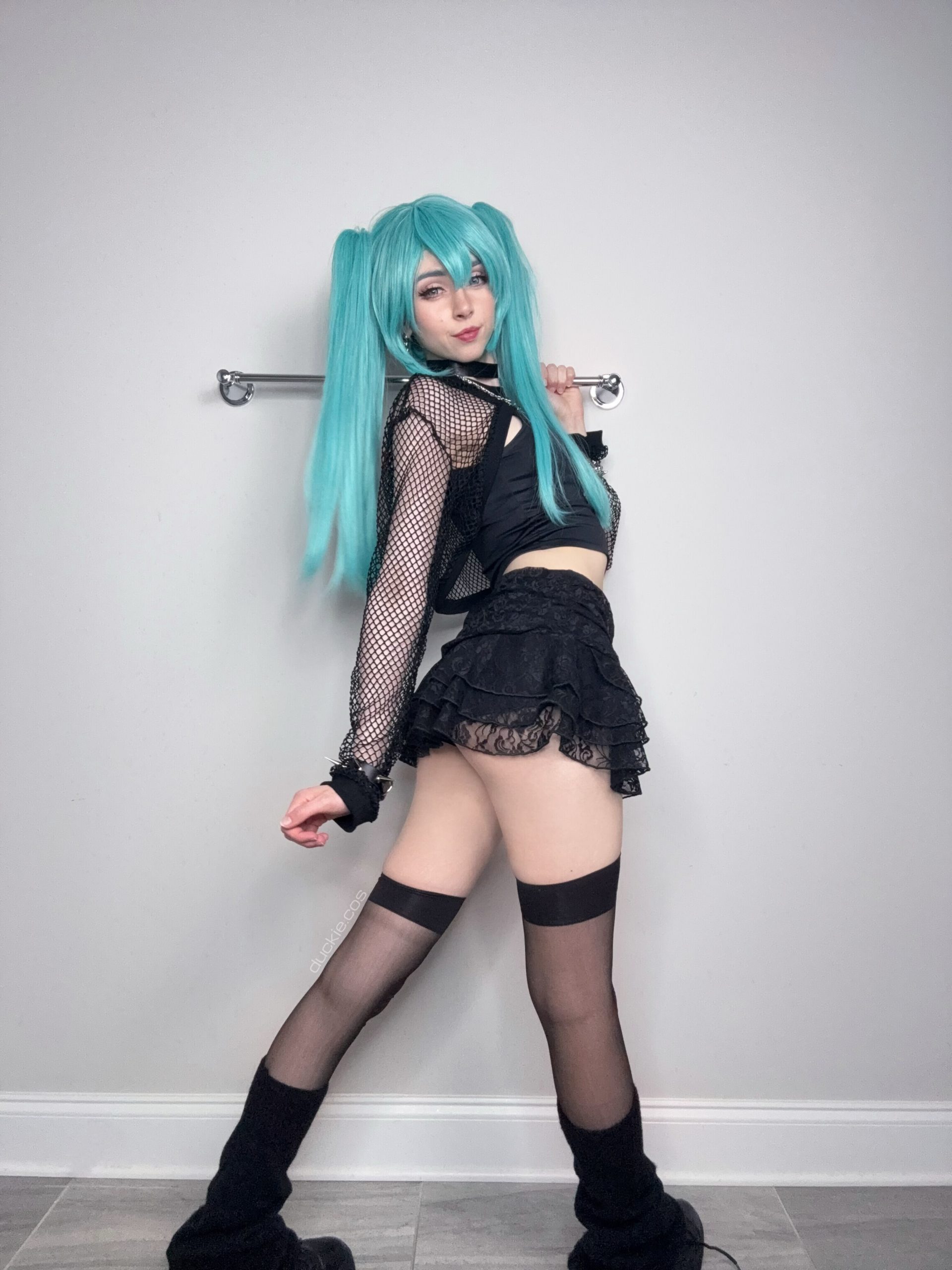 12_Miku_12