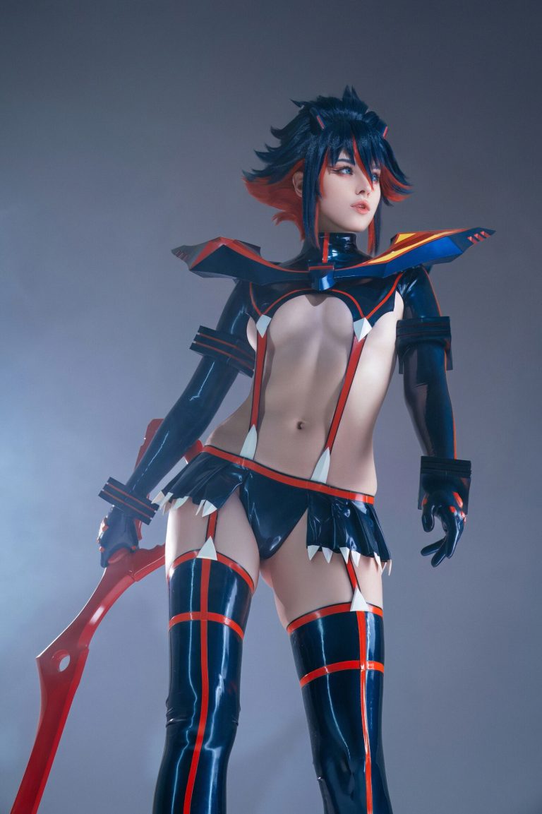 31_Ryuko_latex_307aa942a4109531ba