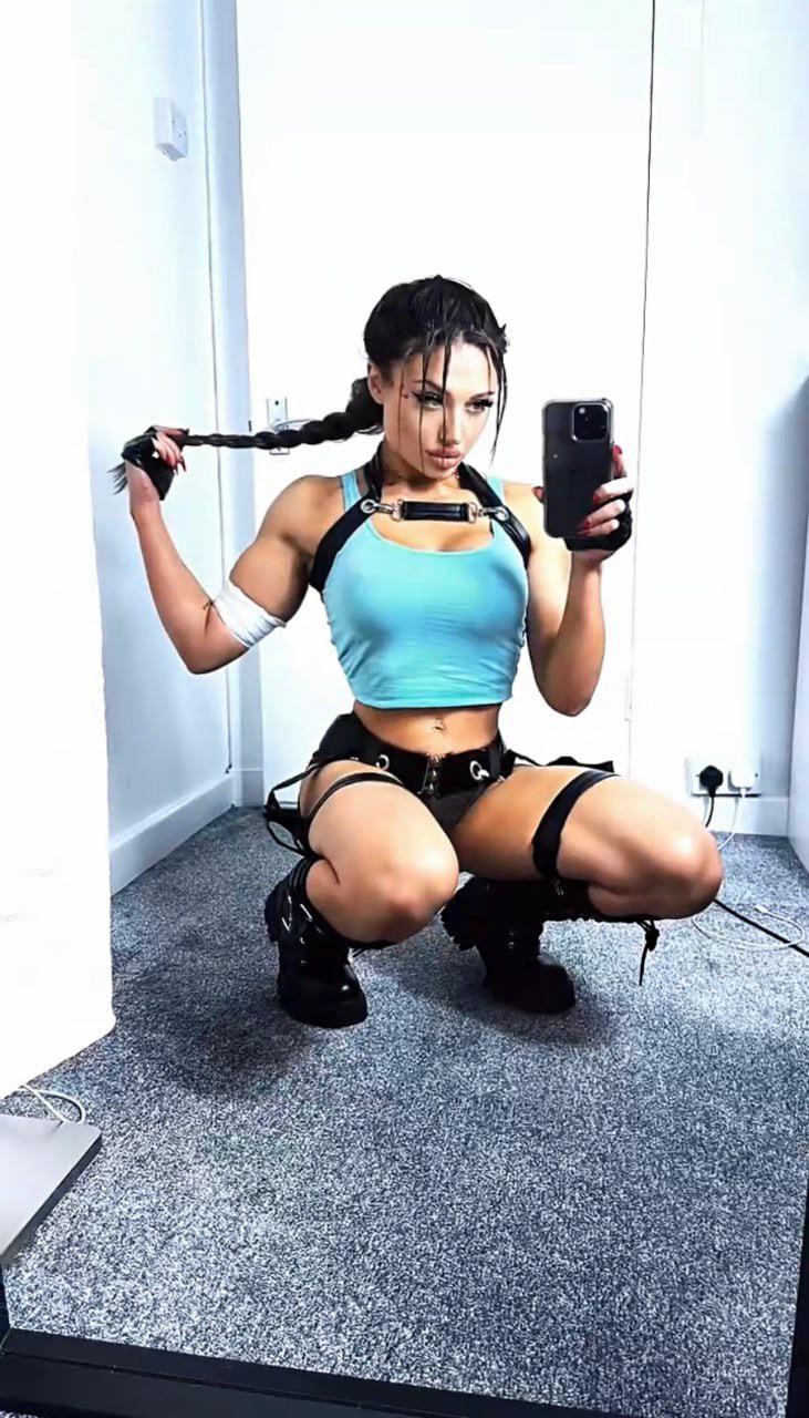 Lara croft cosplay (Jana) (10)