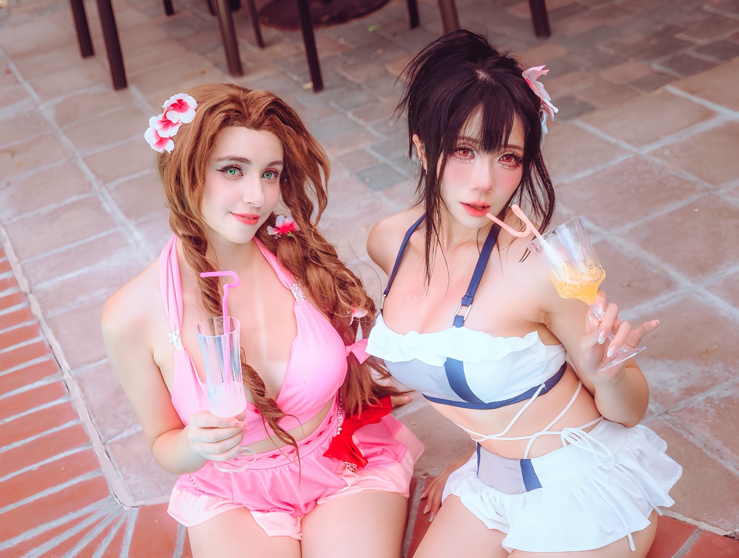 wiseinmadness & Usagi Christy - Aerith, Tifa (13)