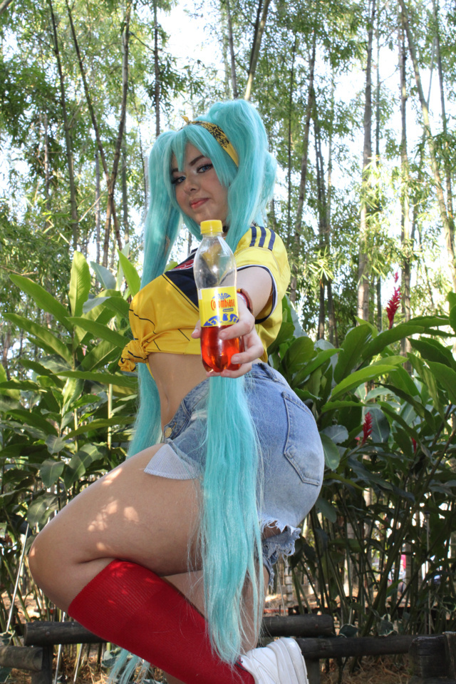 Krystal Mir - Miku (7)
