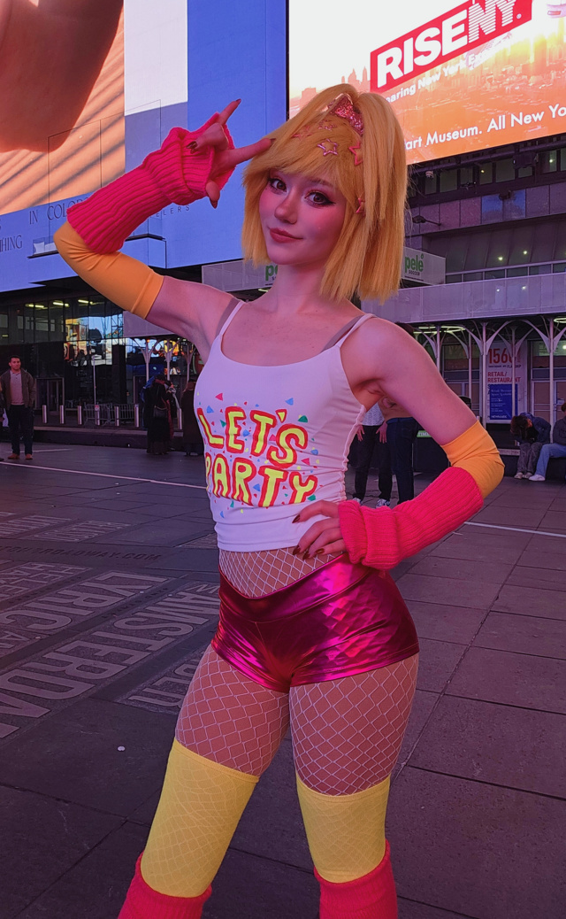 Celebi cosplay - Chica (1)