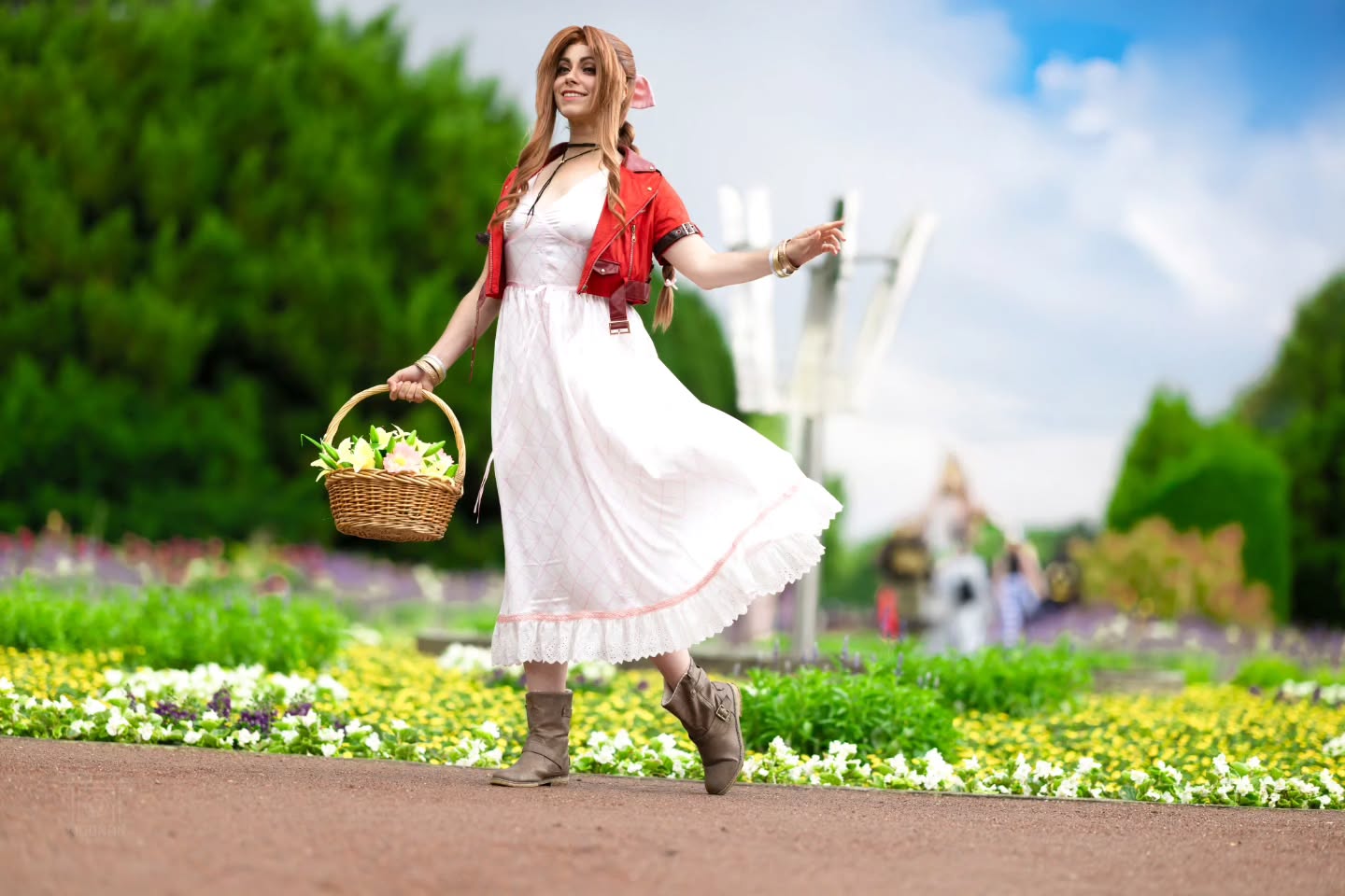 Ayaka cosplay - Aerith (4)