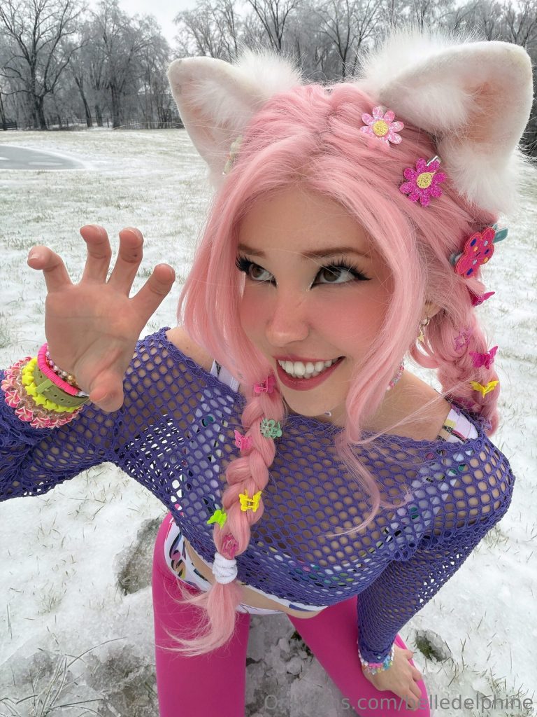 Belle delphine 2026 - Onlyfans Icy Snow Pics (5)