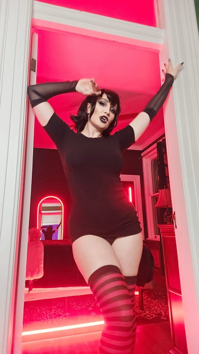 Holly Wolf - Mavis (11)