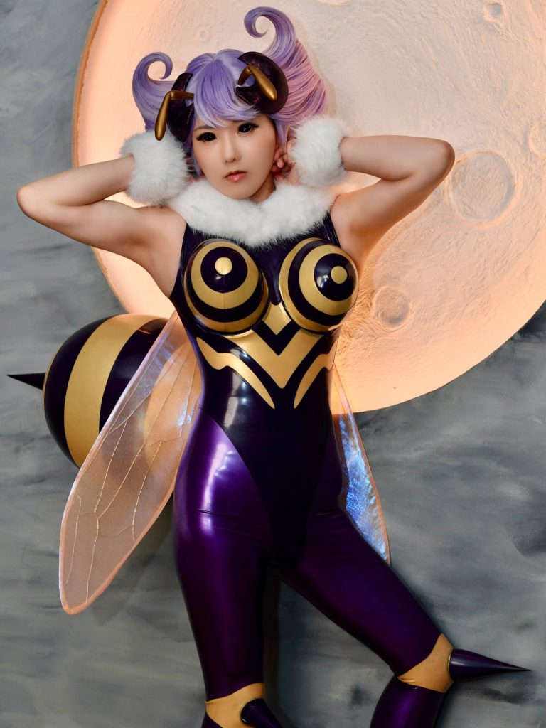 Kaho Shibuya - Q-Bee (3)