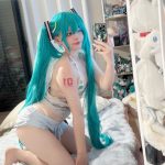 #Saya Scarlet – Confy Miku