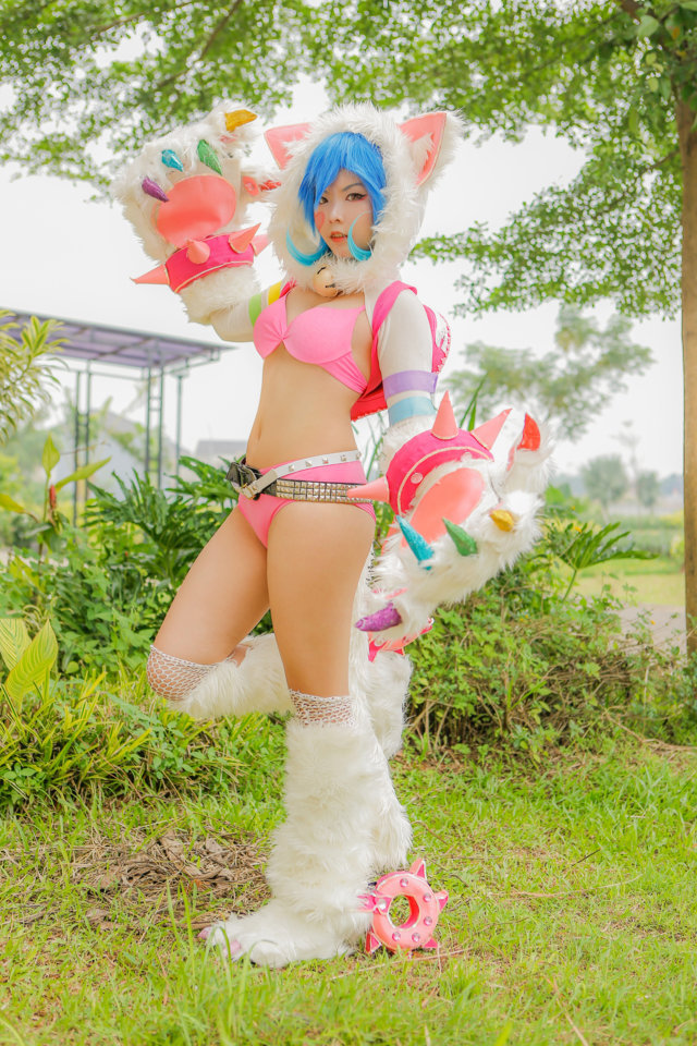 Yukitora Keiji - Koshka Vainglory (5)