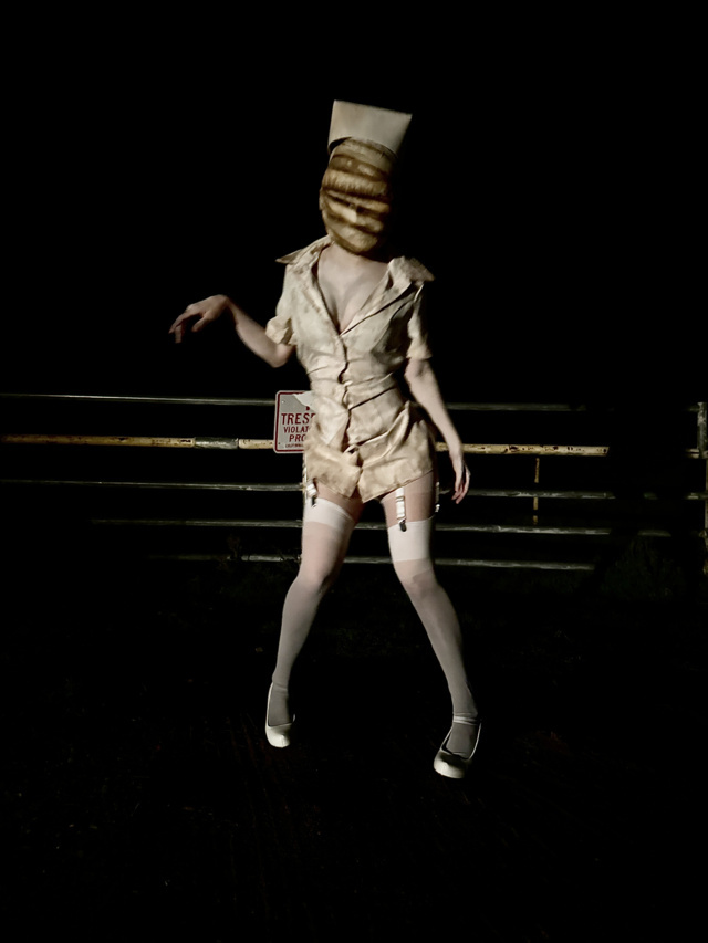 Eviemeowie - Nurse (15)